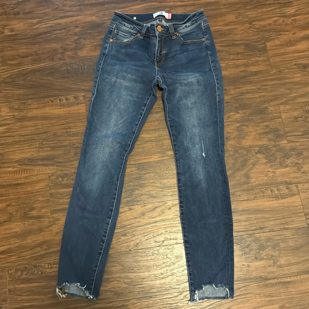 CAbi Brand Women’s size 4 skinny jean